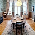 Stadtvilla Rostock - 160 Qm Apartment Zentrumsnah